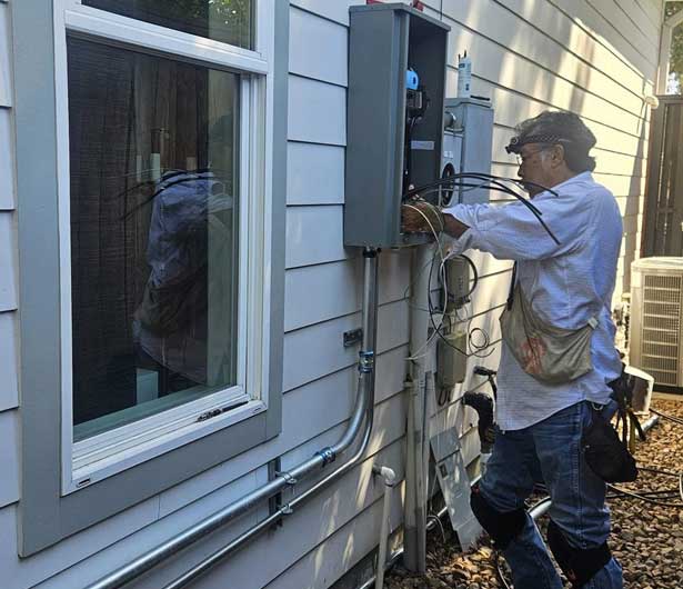 Houston Electrician Servicesl SectionIimage