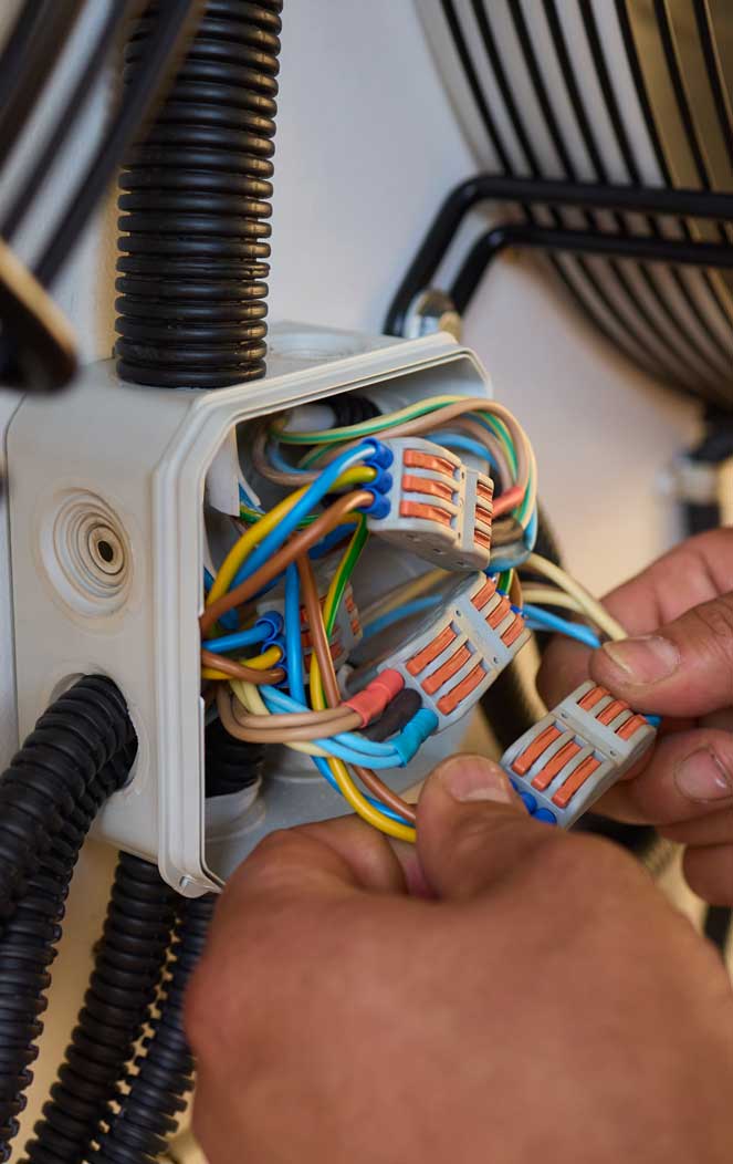 Why Choose L & E for Your Houston Tenant Improvement Project Section Image