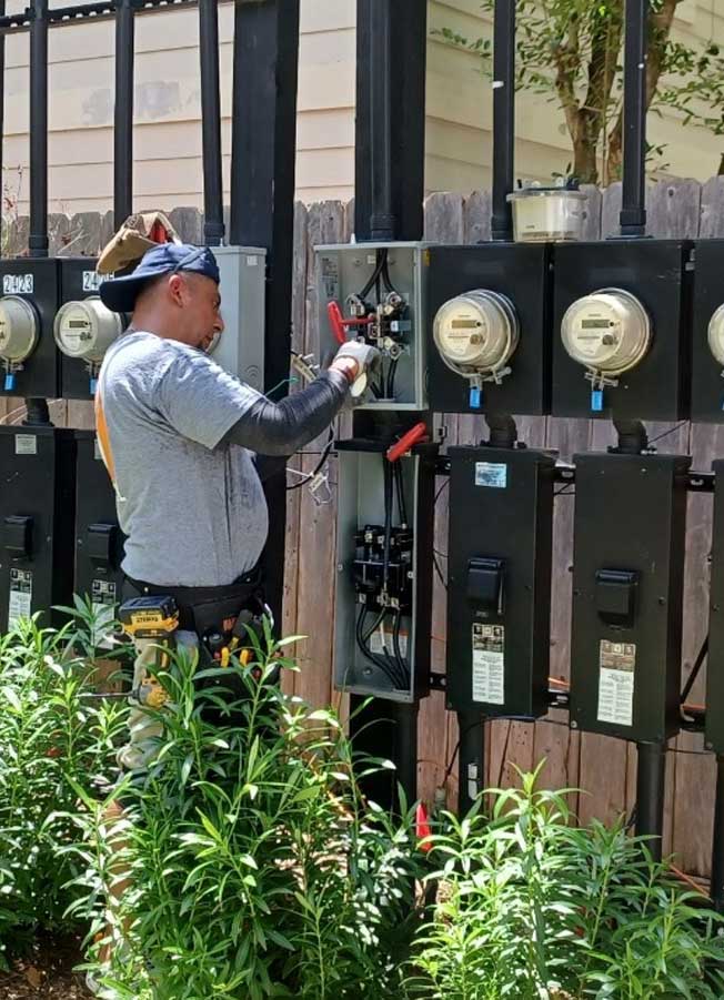 Why Choose Our Houston Electrical Contractors Image